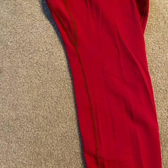 Hot pink fabletics leggings - Picture 6 of 7